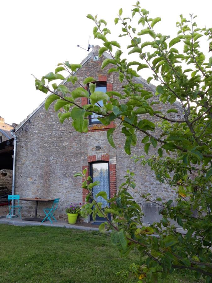 Apartamento Chez Mario Saint-Pierre-Église Exterior foto